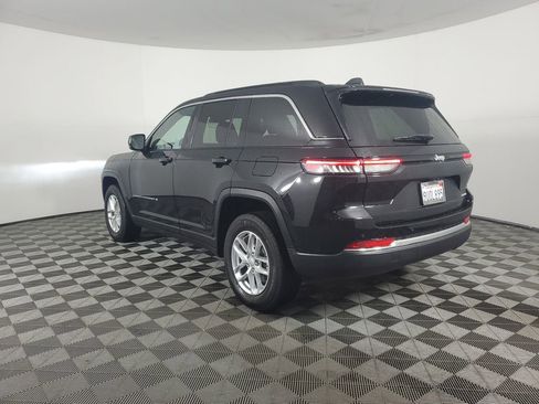 Used 2025 Jeep Grand Cherokee Laredo X image 6