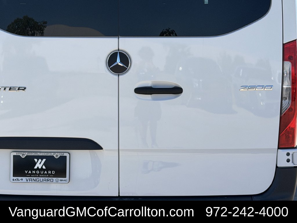Used 2025 Mercedes-Benz Sprinter 2500 image 8