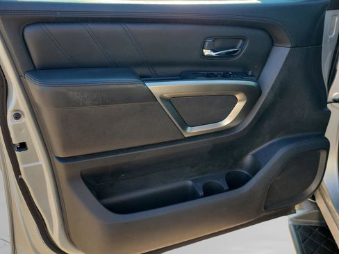 Used 2015 Nissan Armada SV w/ SV Driver Package image 35