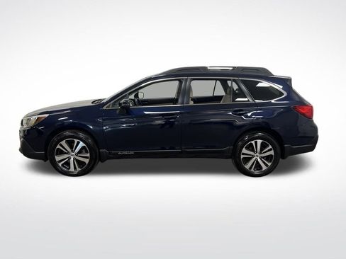 Used 2018 Subaru Outback 3.6R Limited image 2