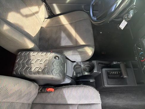 Used 2005 Jeep Wrangler X AWD/4WD image 15