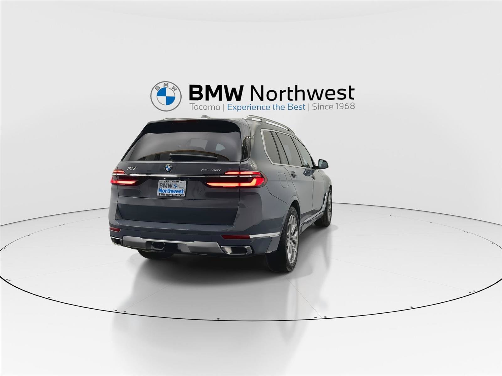 New 2026 BMW X7 xDrive40i w/ Premium Package AWD/4WD image 2