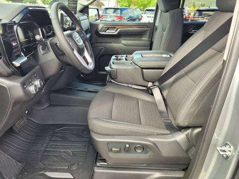New 2026 GMC Sierra 1500 Elevation image 11