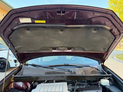 Used 2011 Toyota Highlander SE image 11