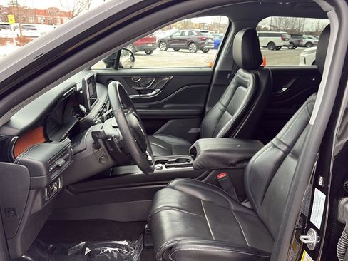 Used 2021 Lincoln Corsair Reserve w/ Equipment Group 201A image 14