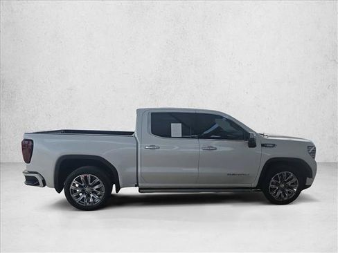 Used 2022 GMC Sierra 1500 Denali AWD/4WD image 7