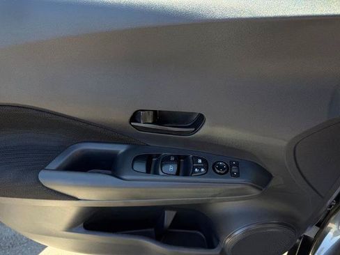 Certified 2025 Nissan Kicks Play S FWD image 19
