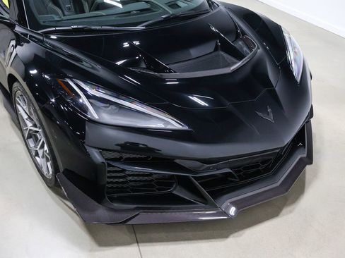 Used 2026 Chevrolet Corvette ZR1 w/ ZR1 Carbon Fiber Aero Package image 79