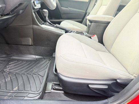 Used 2014 Toyota Corolla LE w/ Driver Convenience Package image 17