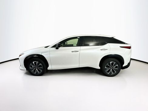Used 2023 Lexus RZ 450e Premium w/ Technology Package AWD/4WD image 4