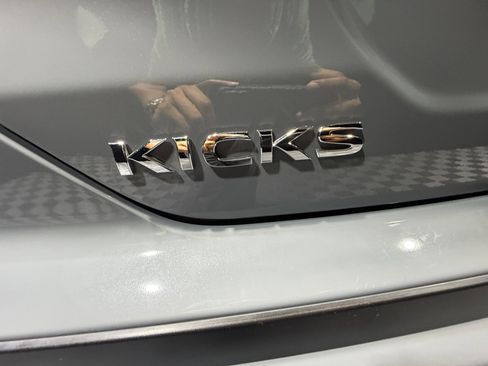 Certified 2024 Nissan Kicks SR image 24