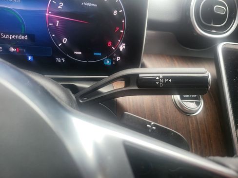 Used 2025 Mercedes-Benz C 300 4MATIC Sedan image 8