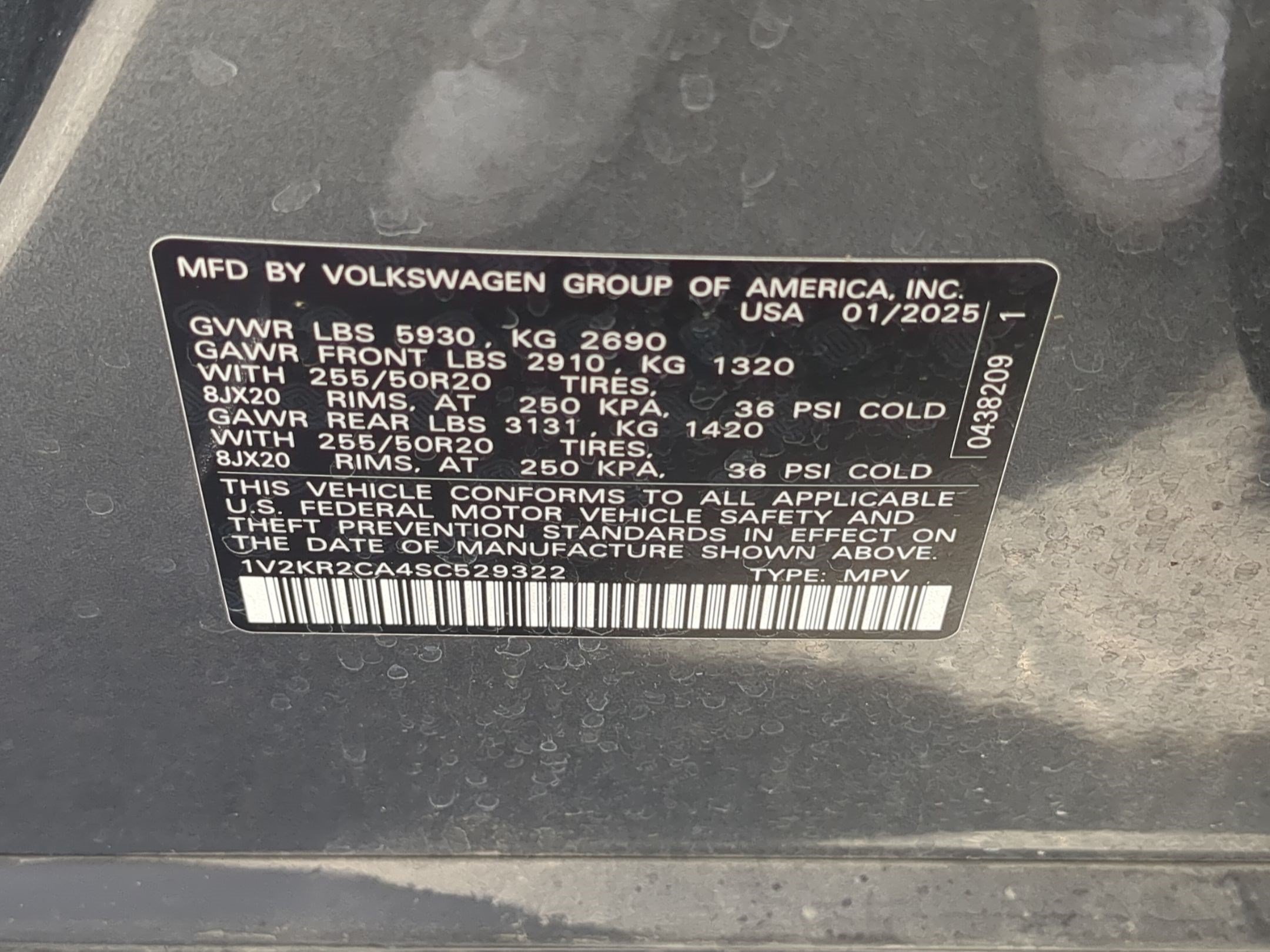 Used 2025 Volkswagen Atlas SE AWD/4WD image 35