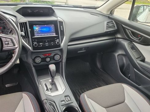 Used 2019 Subaru Crosstrek 2.0i Premium AWD/4WD image 16
