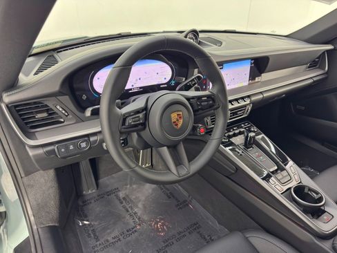 Used 2025 Porsche 911 Carrera image 13