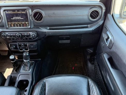 Used 2022 Jeep Gladiator Overland image 11