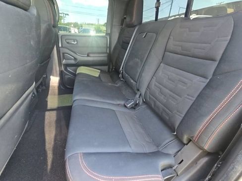 Used 2022 Nissan Frontier Pro-X RWD image 7