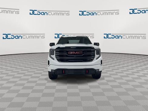 Used 2025 GMC Sierra 1500 AT4 image 3