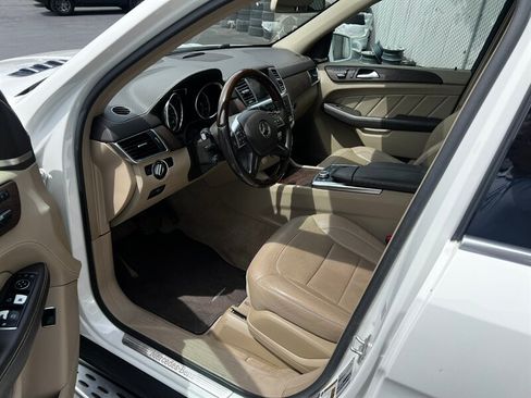Used 2015 Mercedes-Benz GL 450 4MATIC image 17