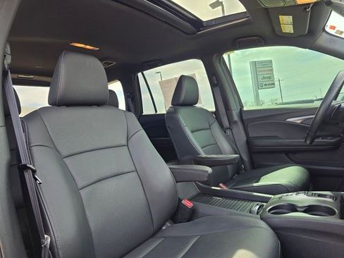 Used 2023 Honda Passport EX-L image 18