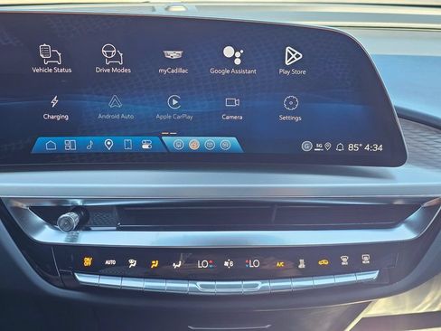 New 2026 Cadillac Lyriq Sport AWD/4WD image 27