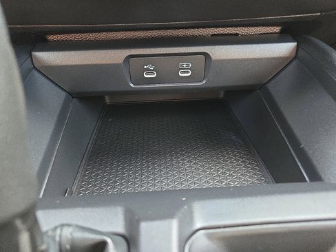 Certified 2025 Honda Accord SE image 25