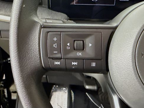 Used 2026 Nissan Kicks SV FWD image 14