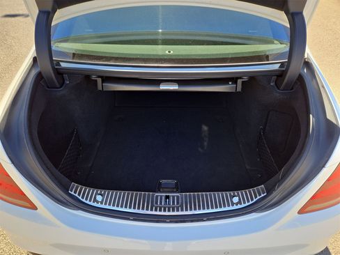 Used 2020 Mercedes-Benz S 560 Sedan image 12