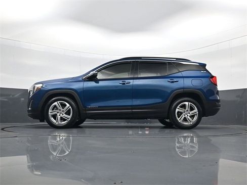 Used 2020 GMC Terrain SLE w/ Driver Convenience Package image 28