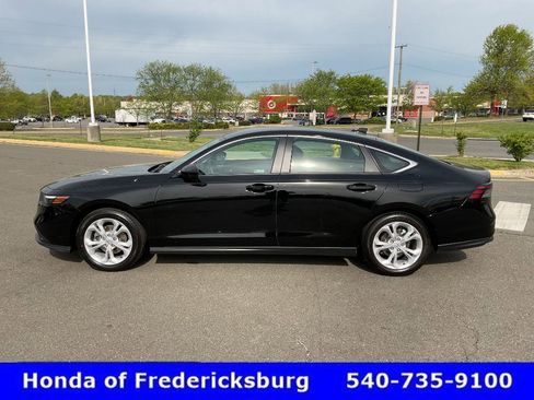 Certified 2025 Honda Accord LX image 3