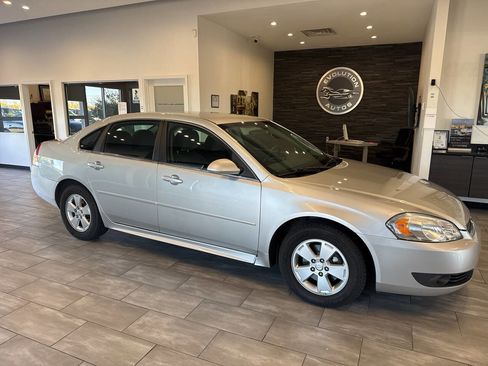 Used 2011 Chevrolet Impala LT image 4
