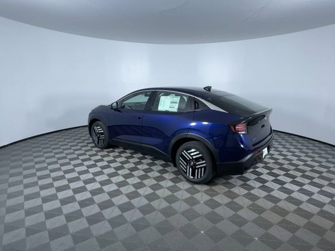 New 2026 Nissan Leaf SV+ image 6