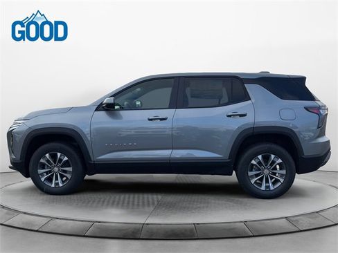 New 2026 Chevrolet Equinox LT image 2