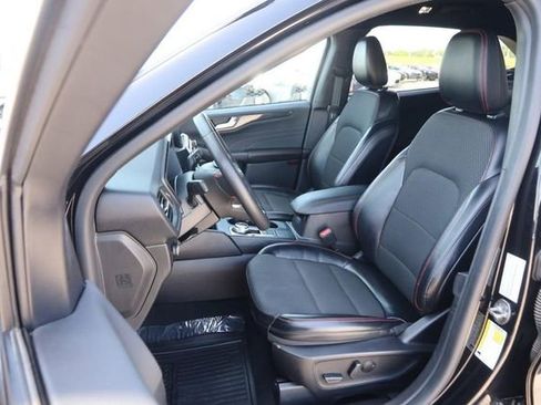 Certified 2023 Ford Escape ST-Line FWD image 9