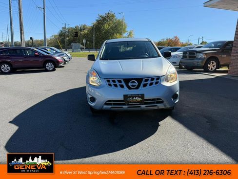 Used 2013 Nissan Rogue S image 2