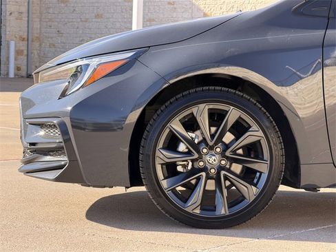 Used 2025 Toyota Corolla SE image 5