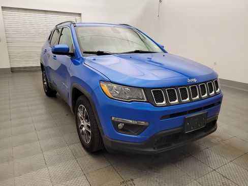 Used 2019 Jeep Compass Latitude FWD image 13