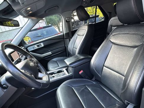 Used 2021 Ford Explorer Limited AWD/4WD image 28