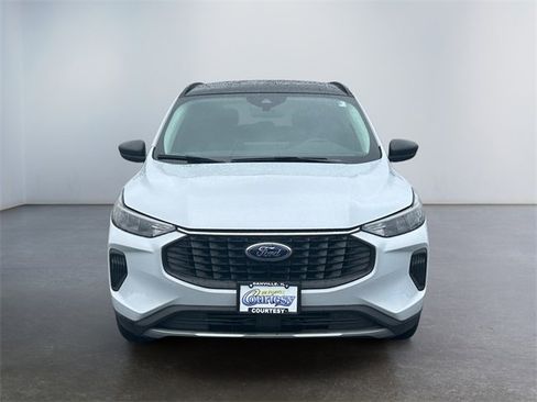 Used 2025 Ford Escape Active w/ Tech Pack #1 image 8