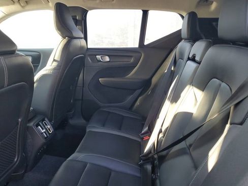Used 2026 Volvo XC40 B5 Plus AWD/4WD image 10