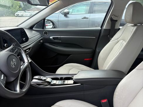 Used 2020 Hyundai Sonata SEL w/ Premium + Sunroof Package FWD image 23