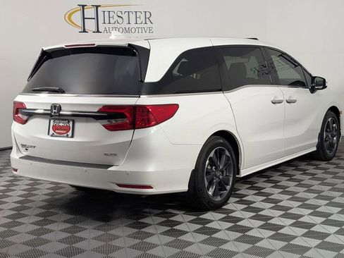 Used 2023 Honda Odyssey Elite image 7