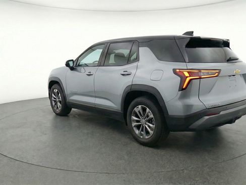 Used 2025 Chevrolet Equinox LT FWD image 6