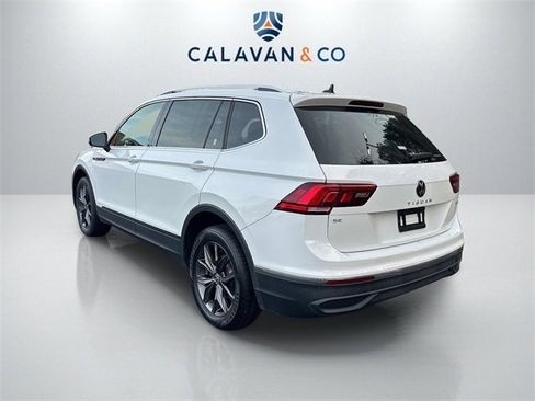 Used 2022 Volkswagen Tiguan SE image 5