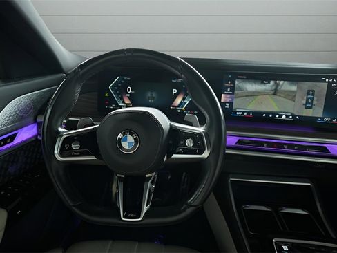 Used 2023 BMW 760i xDrive w/ Executive Package image 47