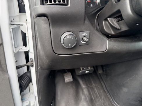 Used 2024 GMC Savana 2500 w/ Driver Convenience Package image 15