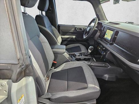 Used 2022 Ford Bronco 4-Door w/ Sasquatch Package AWD/4WD image 18