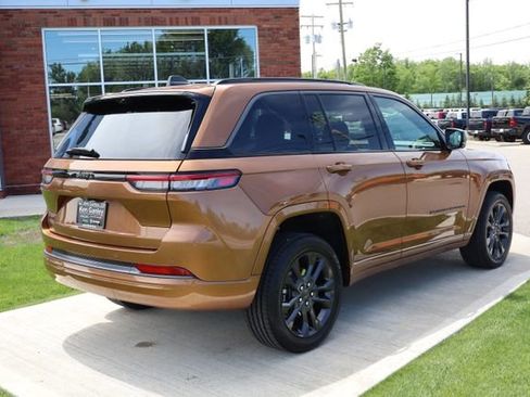 New 2026 Jeep Grand Cherokee Limited AWD/4WD image 39