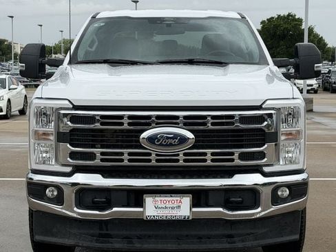 Used 2024 Ford F250 XLT w/ FX4 Off-Road Package AWD/4WD image 7