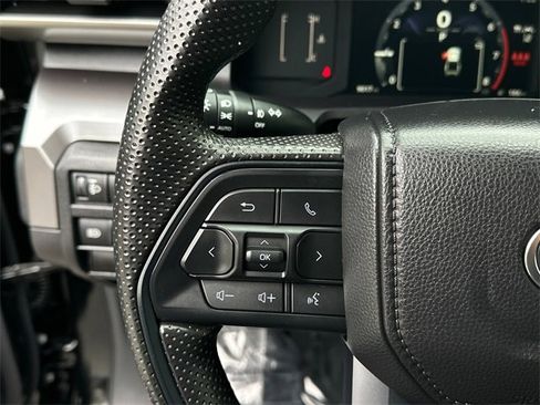 Certified 2025 Toyota Tacoma SR5 image 20